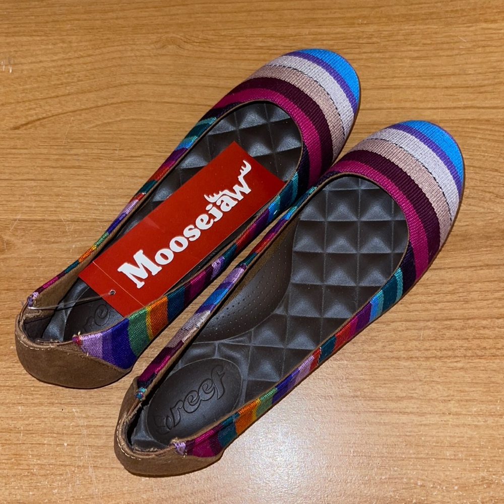 Reef Multicolored Striped Flats (7.5)